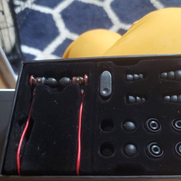 Beats by Dr. Dre - Picture 3 of 4